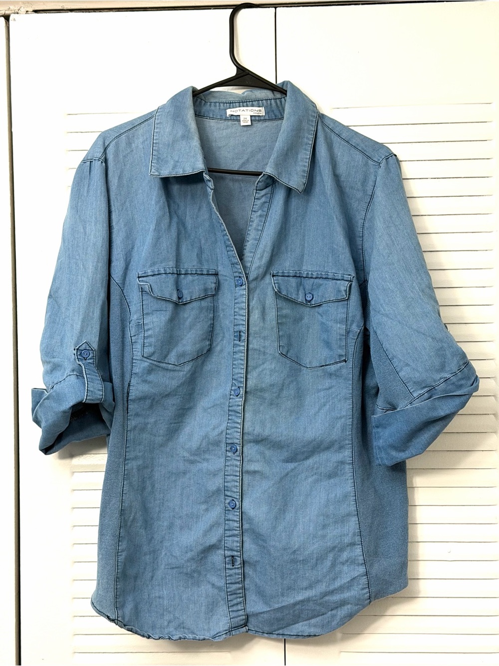 Iight denim Woman Blue Chambray Button Down Top 2XL T0177
